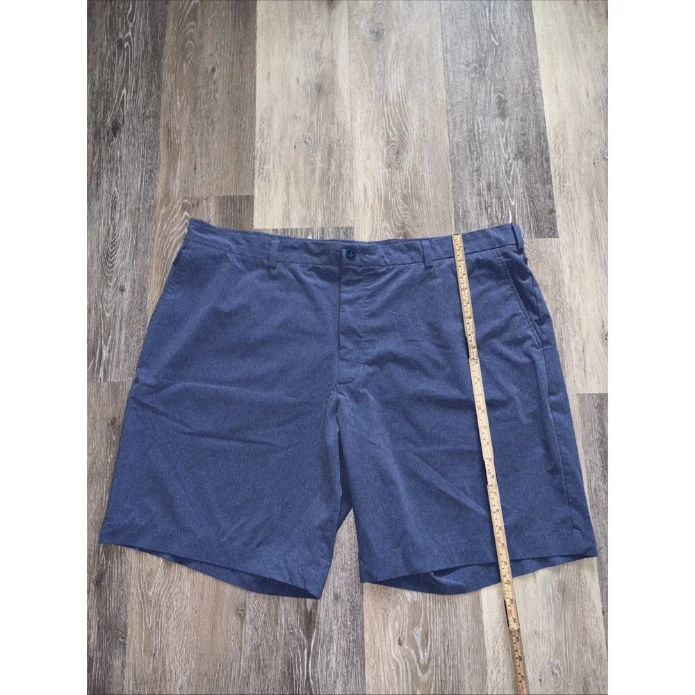 Vineyard Vines nice shorts